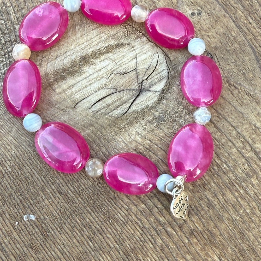 Pink dyed agate Beaded Bracelet with Heart Charm